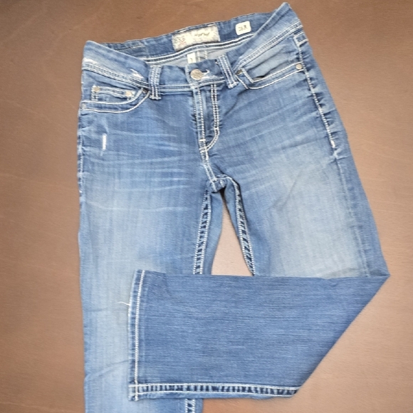 BKE Women's Harper Blue Jeans with Distressed Details Bootcut 28 X 31 1/2 - Picture 1 of 9